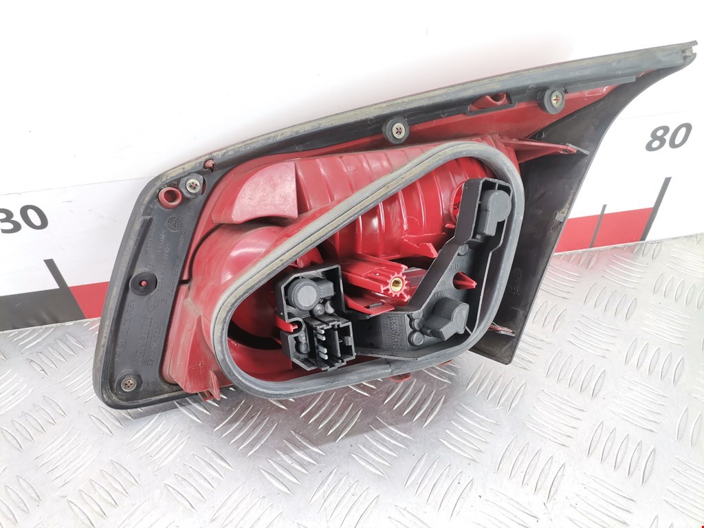 Фонарь задний внутренний левый RENAULT Vel Satis 2002-2009