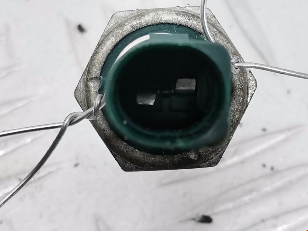 Датчик давления масла AUDI A3 8P 2003-2013