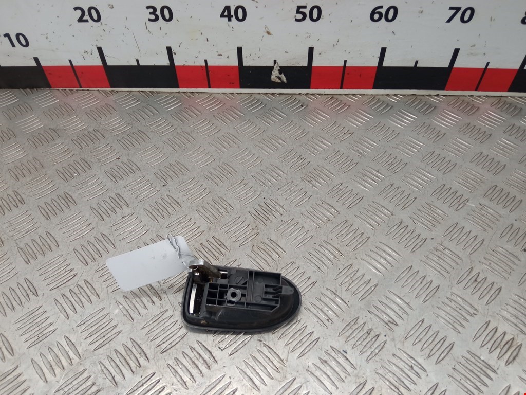 Ручка дверная передняя внутренняя левая MAZDA Premacy CP 1999-2004