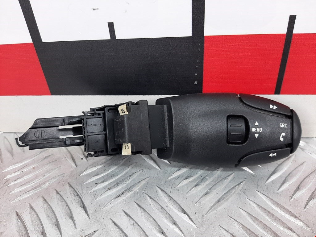 Переключатель подрулевой управления магнитолой PEUGEOT 407 2004-2010