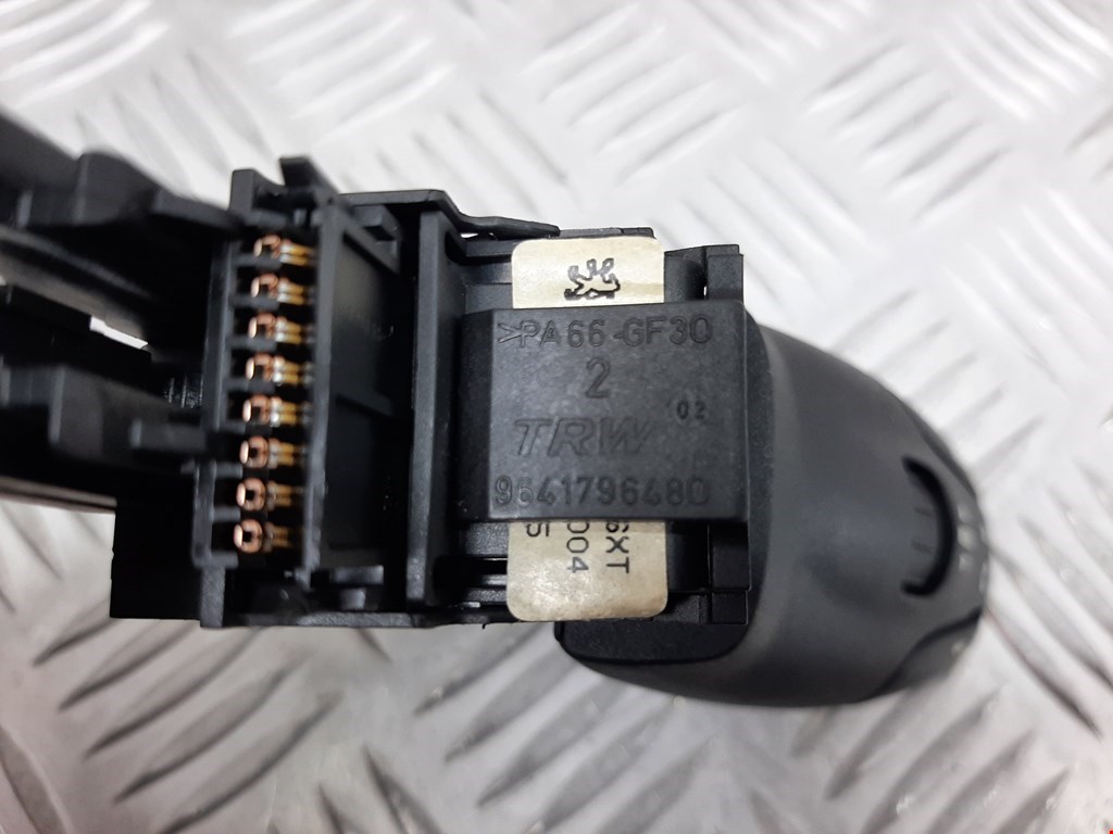 Переключатель подрулевой управления магнитолой PEUGEOT 407 2004-2010