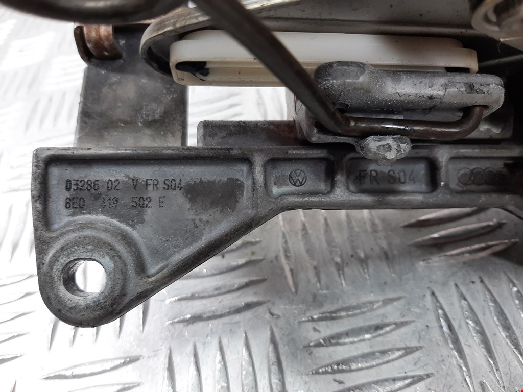 Колонка рулевая AUDI A4 B6 2001-2005