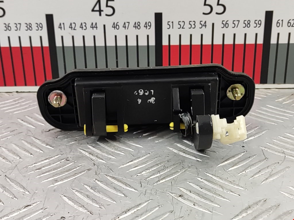 Ручка двери багажника наружная MAZDA Premacy CP 1999-2004