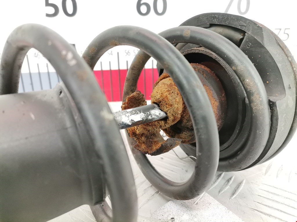 Амортизатор задний левый VOLKSWAGEN Golf III 1991-1997