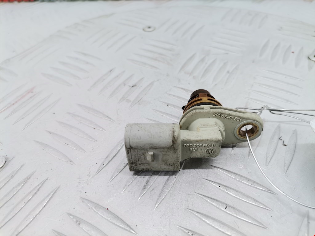 Датчик положения распредвала VOLKSWAGEN Polo III 1994-2001