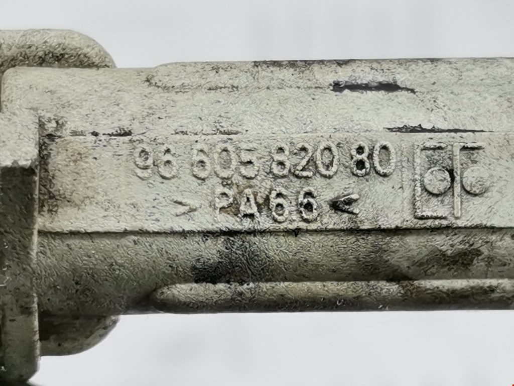 Датчик положения распредвала FORD Fiesta 2008-2012