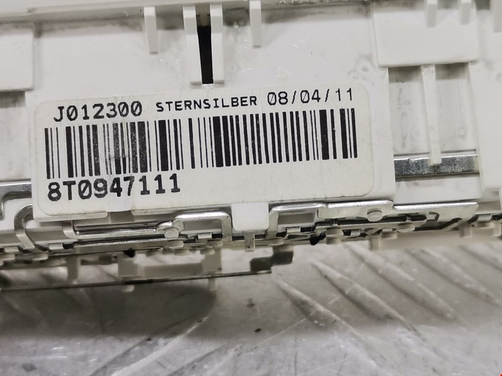 Плафон салонный (салона фонарь) AUDI A5 2007-2016