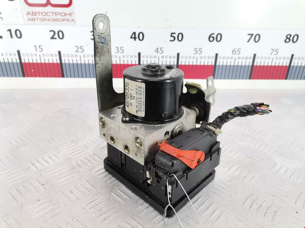 Блок ABS (насос) MITSUBISHI Outlander XL 2006-2012