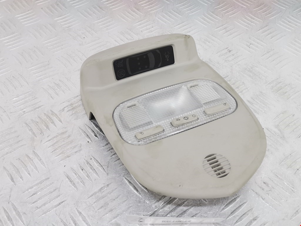 Плафон салонный (салона фонарь) PEUGEOT Partner 2008-2018