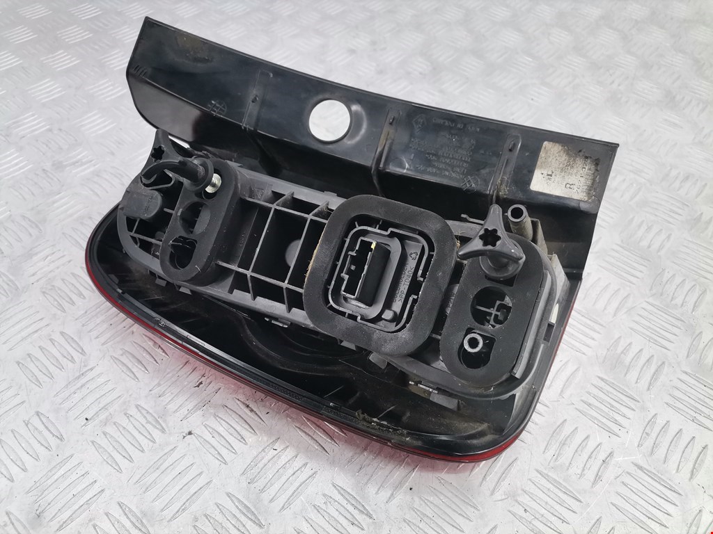 Фонарь задний правый DACIA Duster Duster I 2010-2017