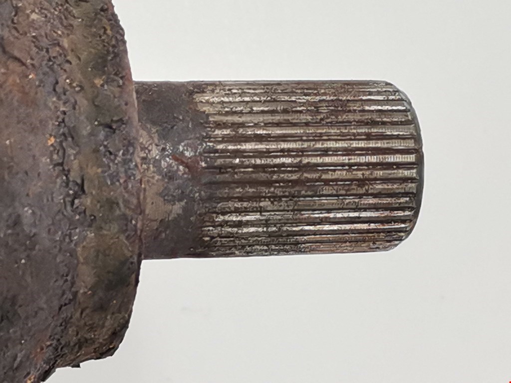 Полуось (привод, приводной вал) передняя правая FORD C-MAX 2003-2010