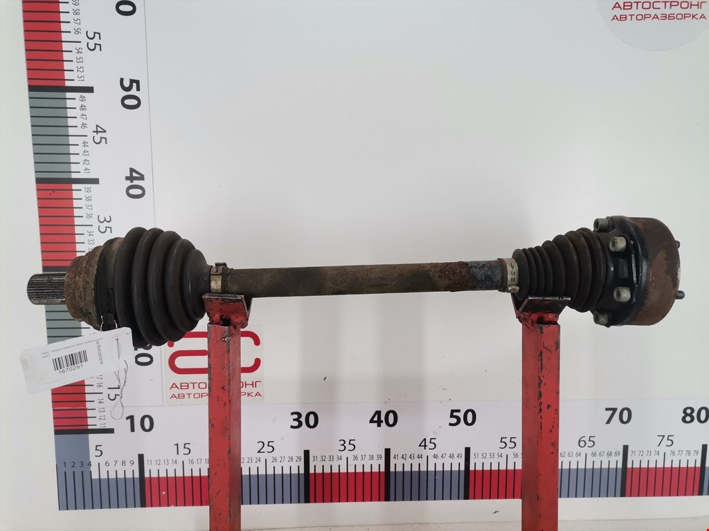 Полуось (привод, приводной вал) передняя левая AUDI A3 8P 2003-2013