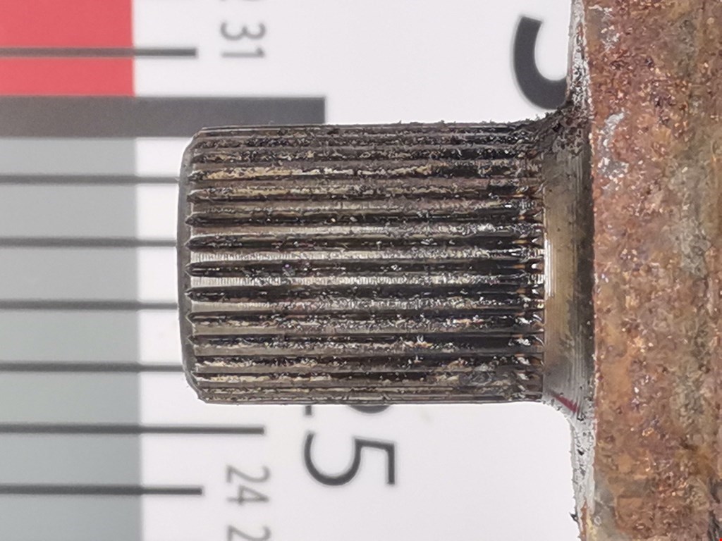 Полуось (привод, приводной вал) передняя левая AUDI A3 8P 2003-2013