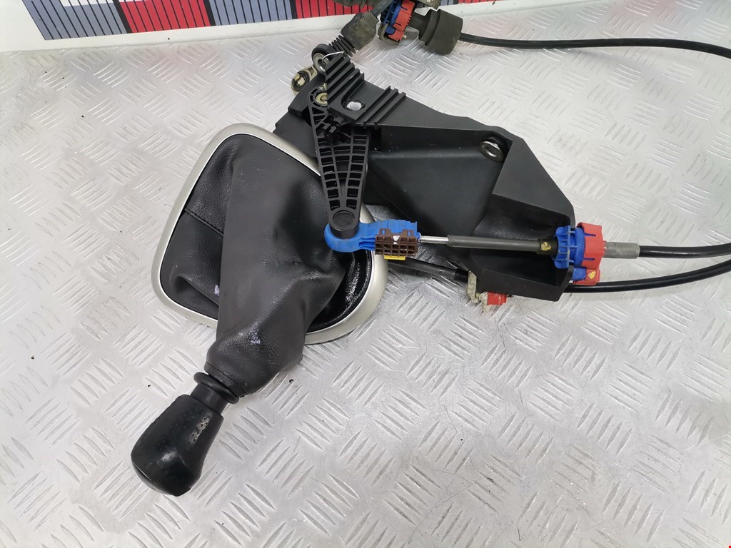 Кулиса (селектор) АКПП/МКПП в салоне NISSAN Qashqai J10 2006-2013