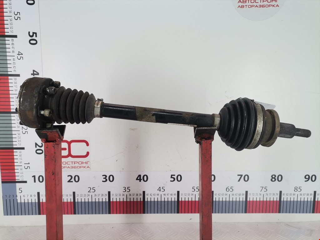 Полуось передняя левая (приводной вал шрус) Volkswagen Fox (2005-2011)