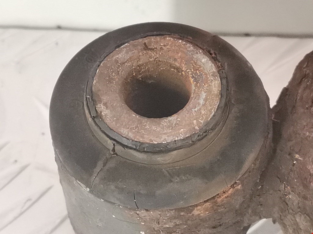 Амортизатор задний левый CITROEN C3 Picasso 2009-2017