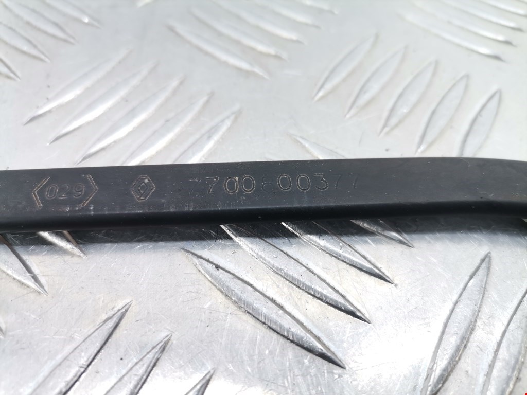 Поводок дворника задний (заднего) RENAULT Safrane 1992-2000