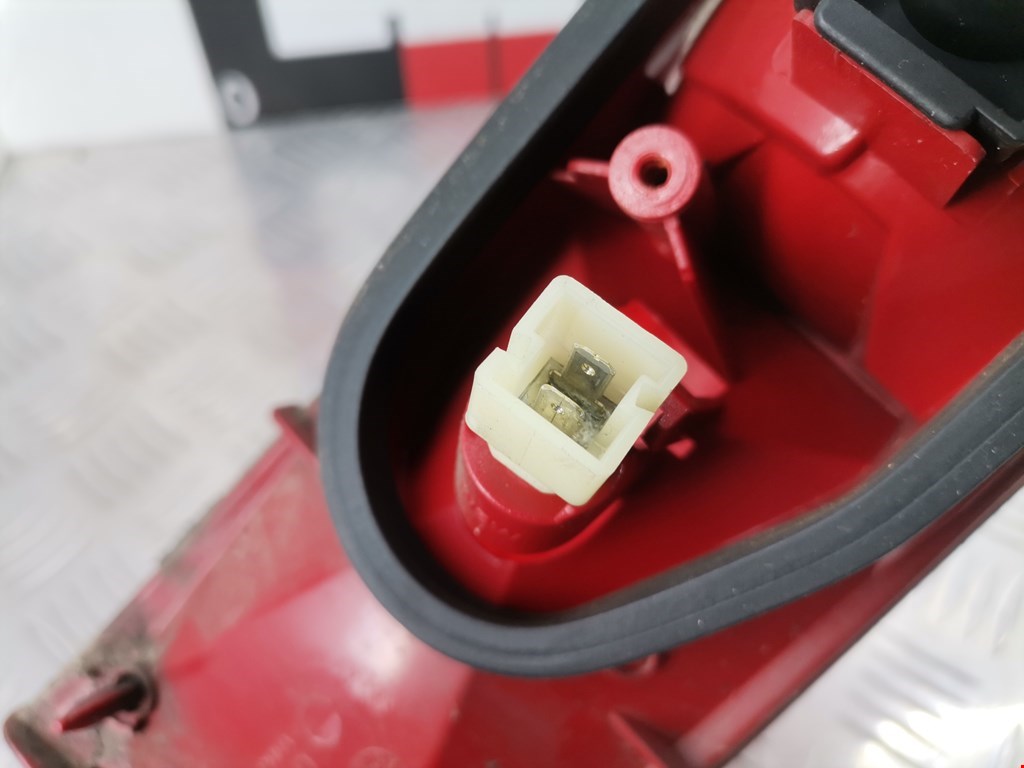 Фонарь задний внутренний правый RENAULT Safrane 1992-2000