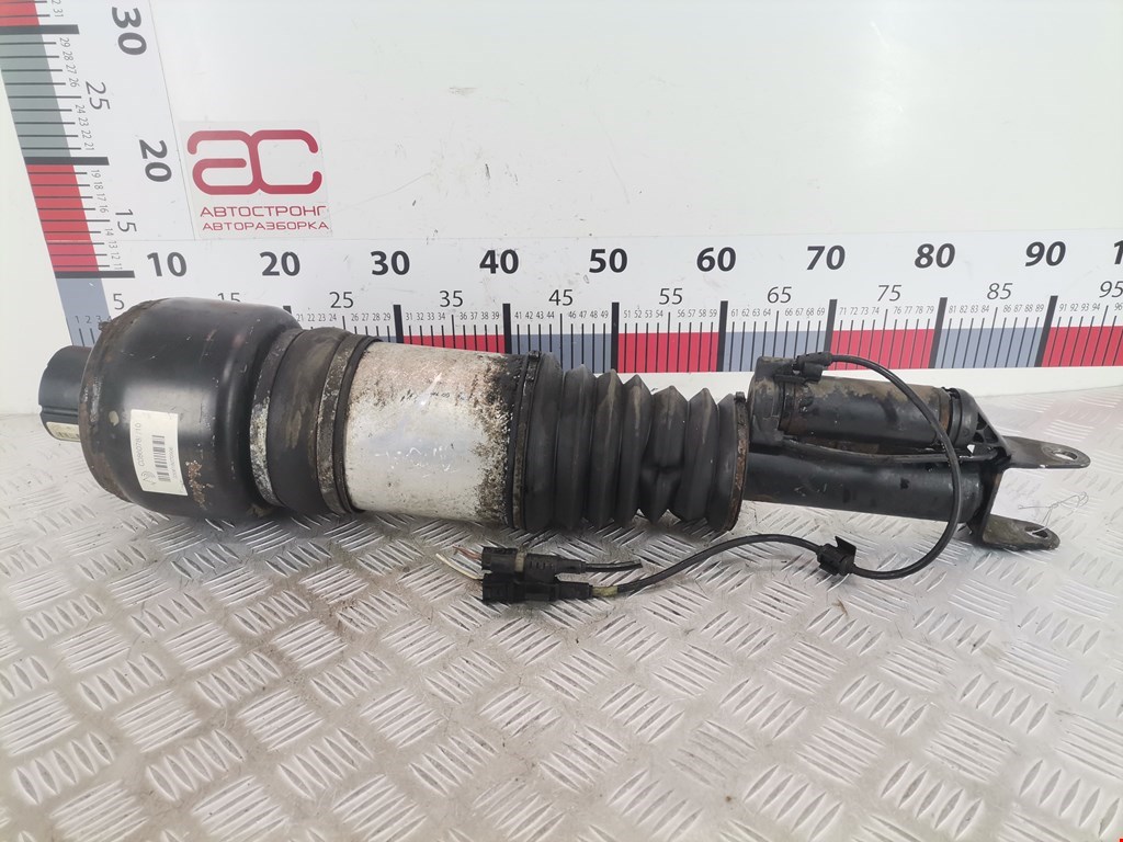 Стойка амортизатора переднего левого Mercedes E-Class (W211) (2002-2009)