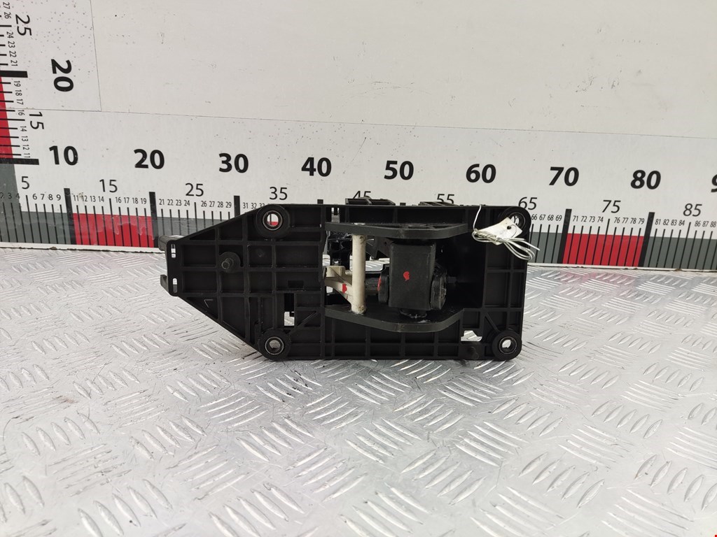 Кулиса (селектор) АКПП/МКПП в салоне NISSAN Armada 2003-2016