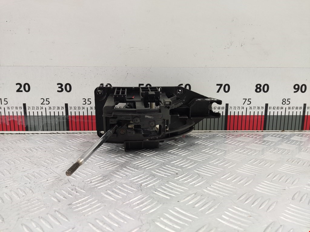 Кулиса (селектор) АКПП/МКПП в салоне NISSAN Armada 2003-2016