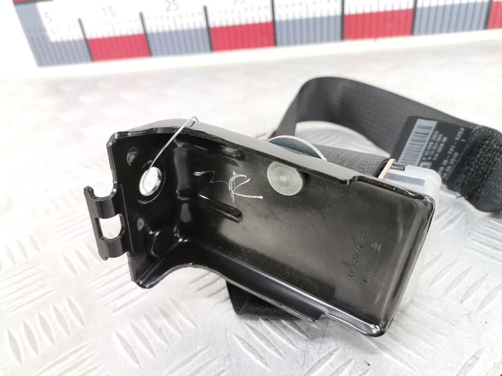 Ремень безопасности задний правый OPEL Astra J 2009-2017