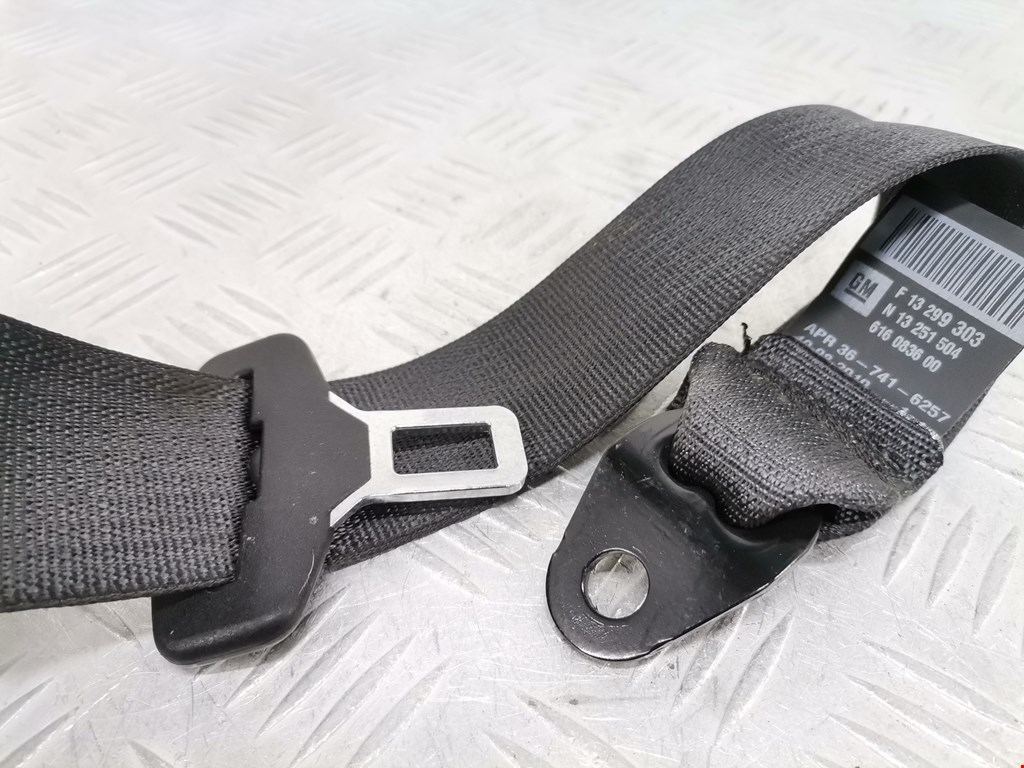 Ремень безопасности задний правый OPEL Astra J 2009-2017