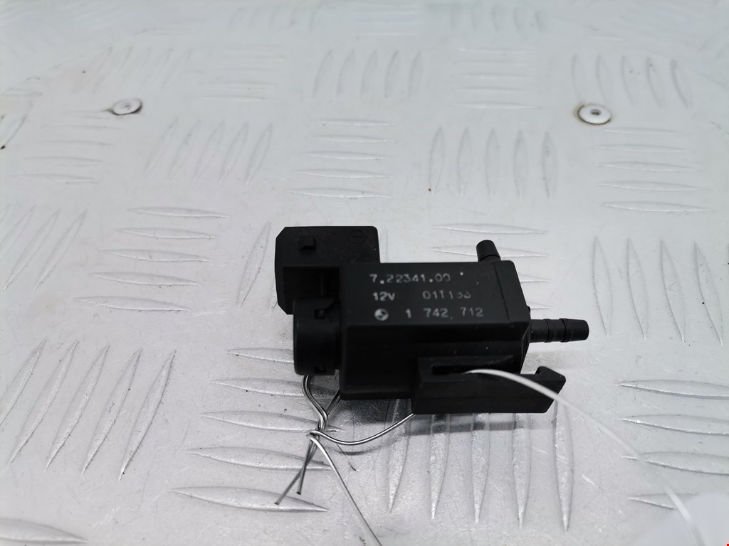 Клапан воздушного фильтра BMW 3-Series (E46) (1998-2007)