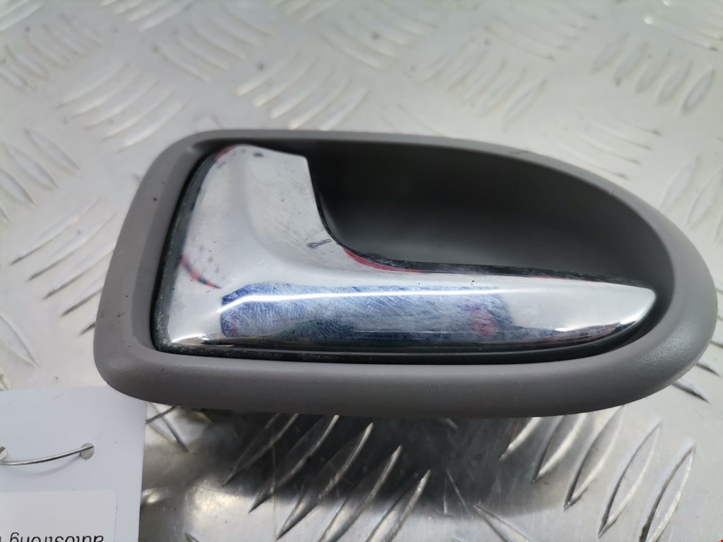 Ручка дверная задняя внутренняя левая MAZDA Premacy CP 1999-2004