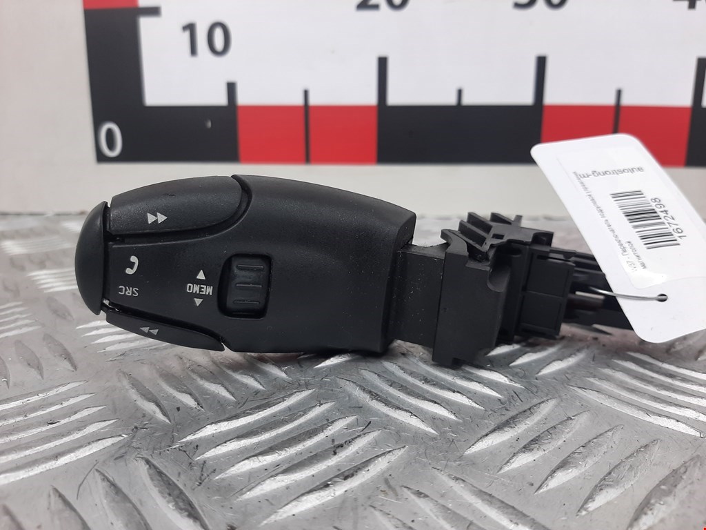 Переключатель подрулевой управления магнитолой CITROEN C3 Picasso 2009-2017