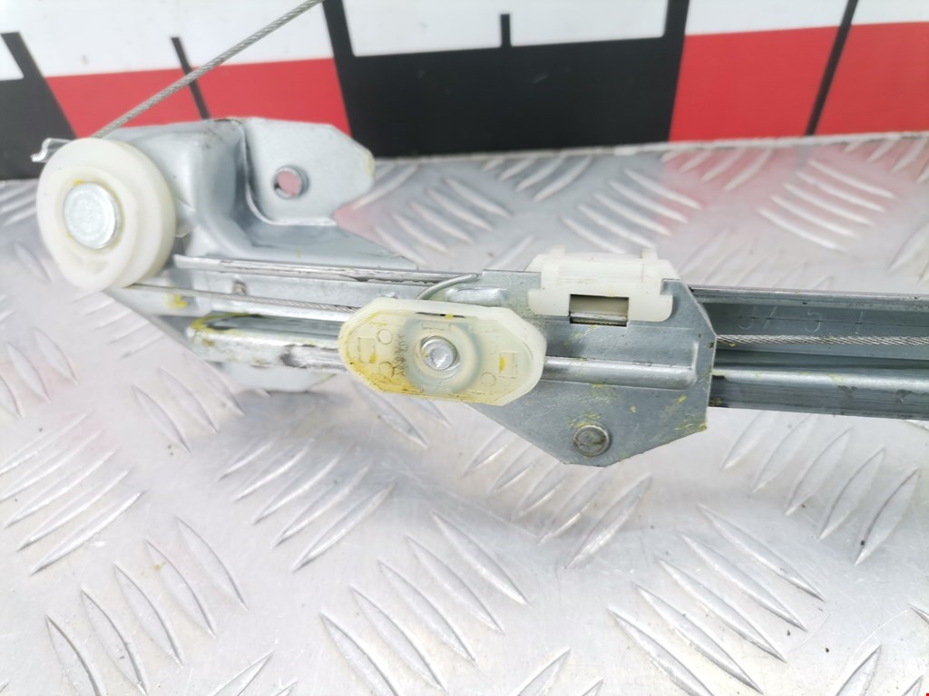 Стеклоподъемник задний правый OPEL Astra H/Family 2004-2015