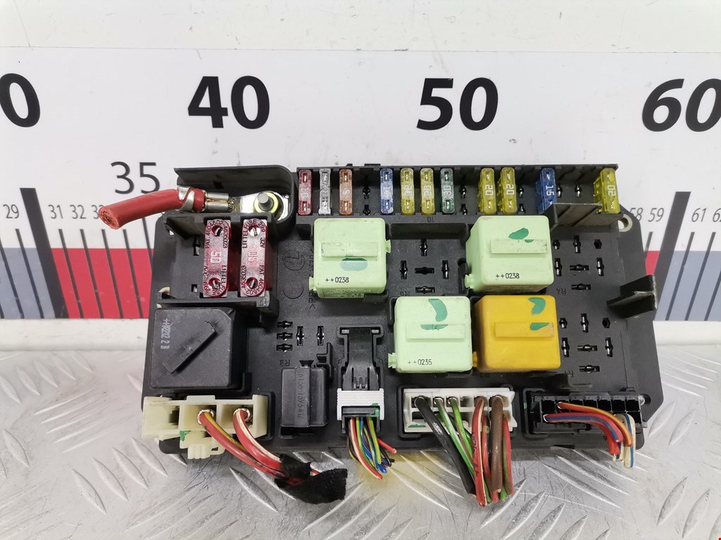 Датчик уровня в бачок омывателя LAND ROVER Range Rover 2002-2012