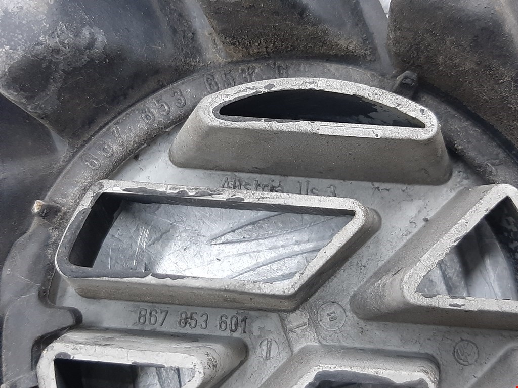 Решетка радиатора VOLKSWAGEN Polo II 1981-1994