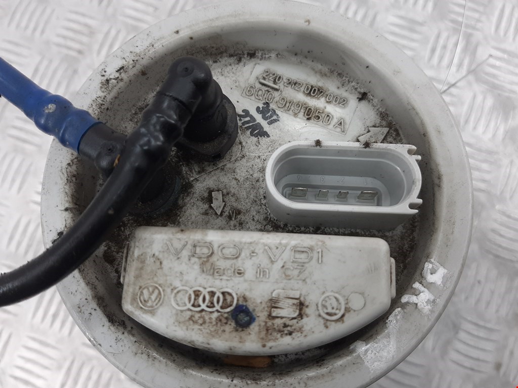 Насос топливный (электрический) SKODA Fabia MK1 1999-2006