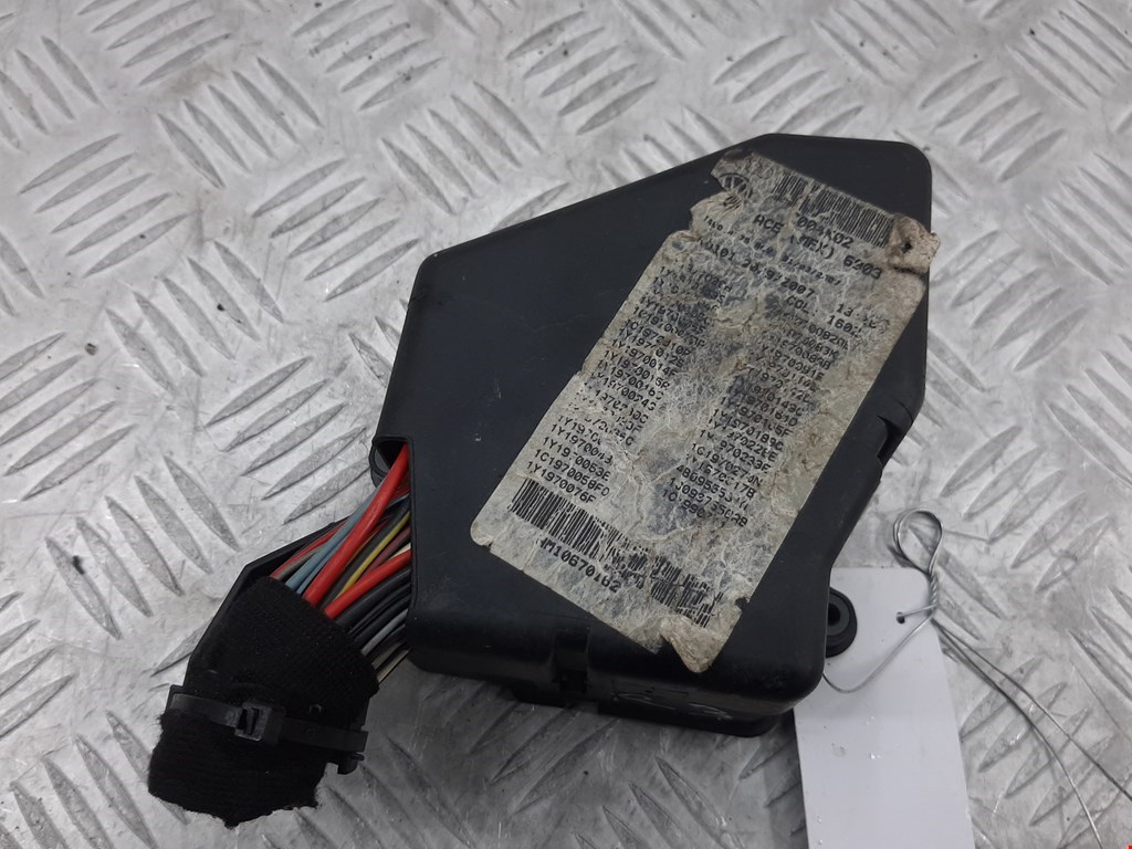 Датчик уровня в бачок омывателя VOLKSWAGEN Beetle A4 1998-2010