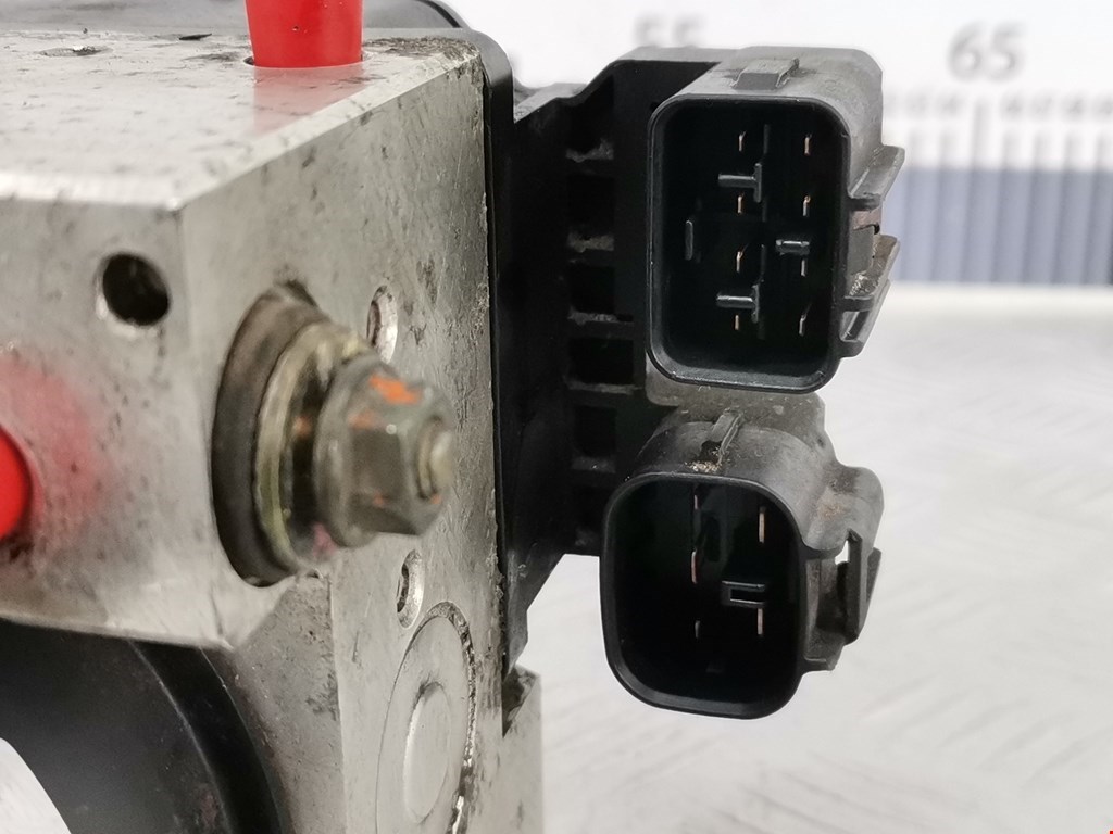 Блок ABS (насос) DAIHATSU Gran Move 1996-2002