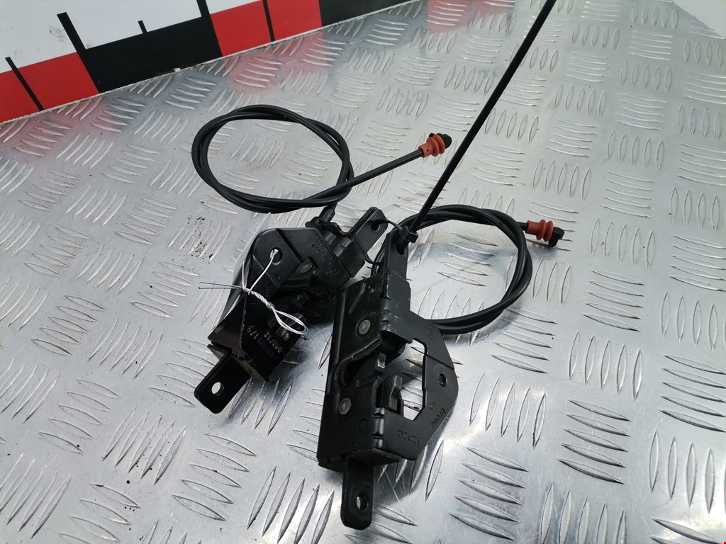 Замок багажника (крышки двери) BMW X5 E53 1999-2006