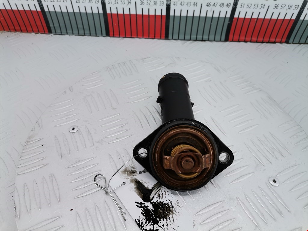 Корпус термостата VOLKSWAGEN Golf VI 2009-2012