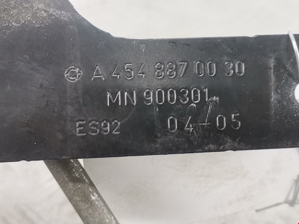 Петля капота левая/правая SMART Forfour W454 2004-2006