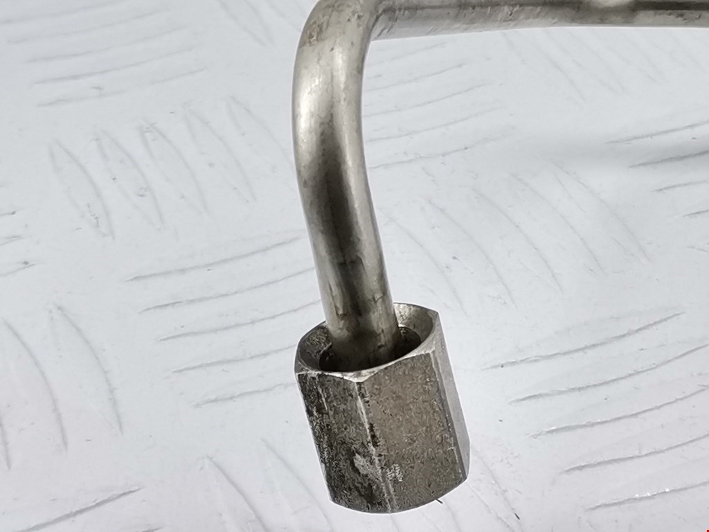 Трубка нагнетателя VOLKSWAGEN Touran 2003-2010