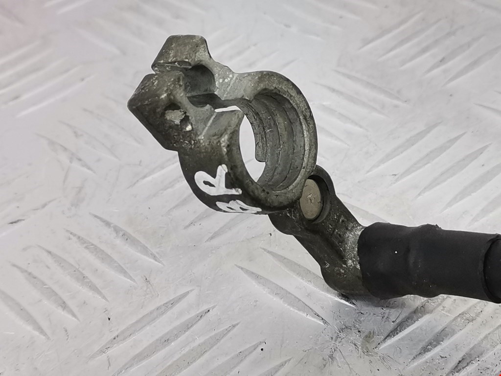 Клемма аккумулятора (плюс) + VOLKSWAGEN Touran 2003-2010