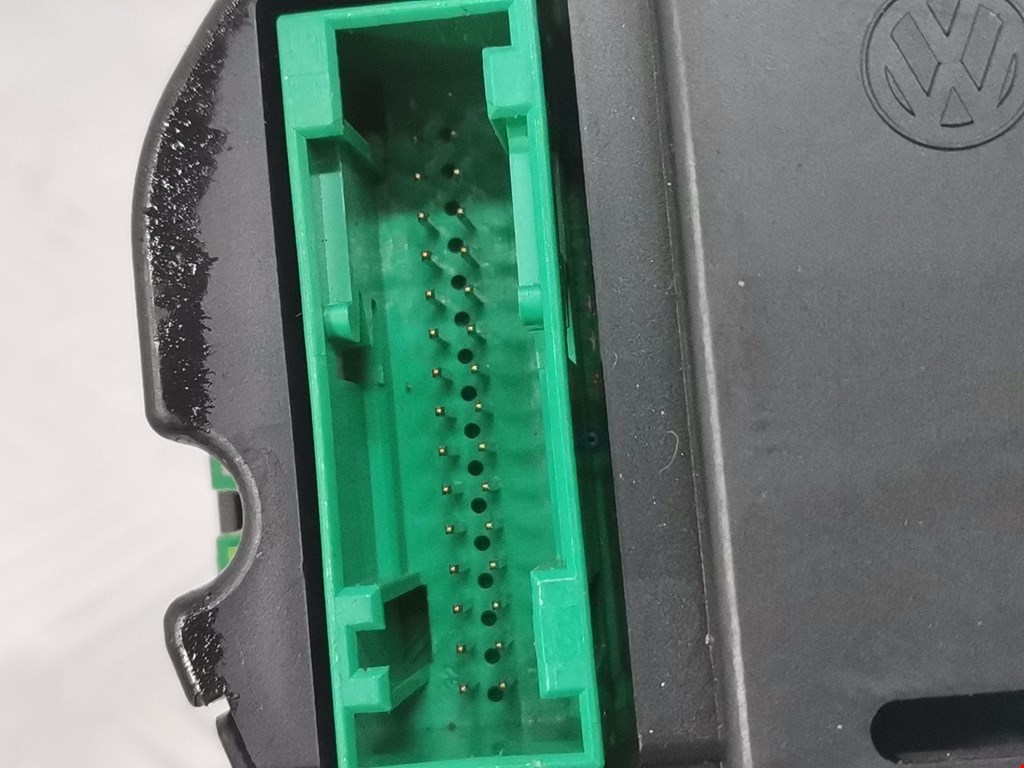 Панель приборов (щиток) VOLKSWAGEN Polo IV 2001-2009