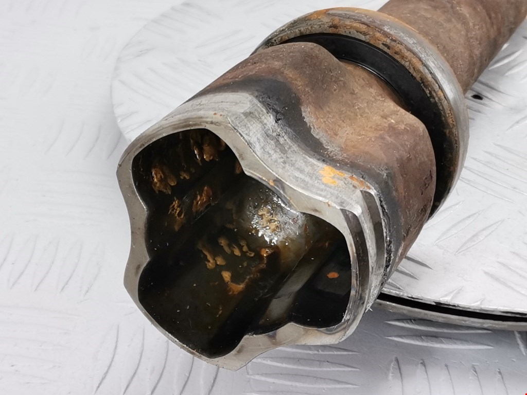 Полуось (привод, приводной вал) передняя правая FORD Focus I 1998-2005