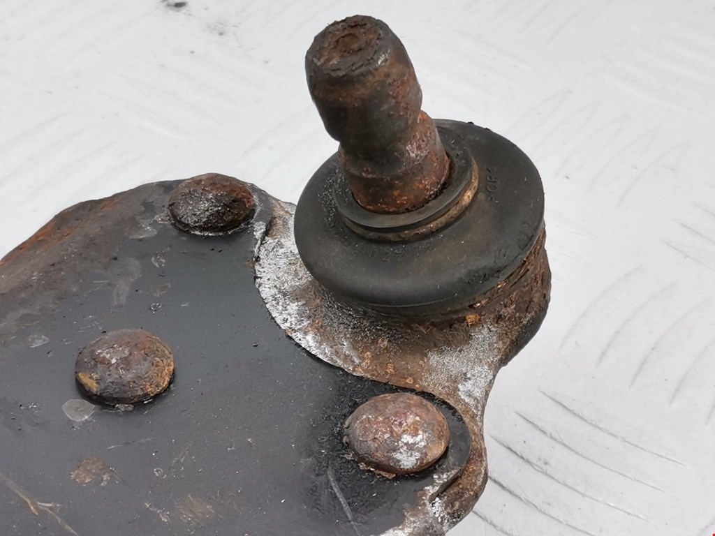 Рычаг передний левый OPEL Corsa D 2006-2014