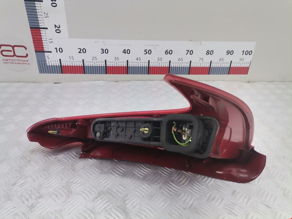 Фонарь задний левый PEUGEOT 206 1998-2012