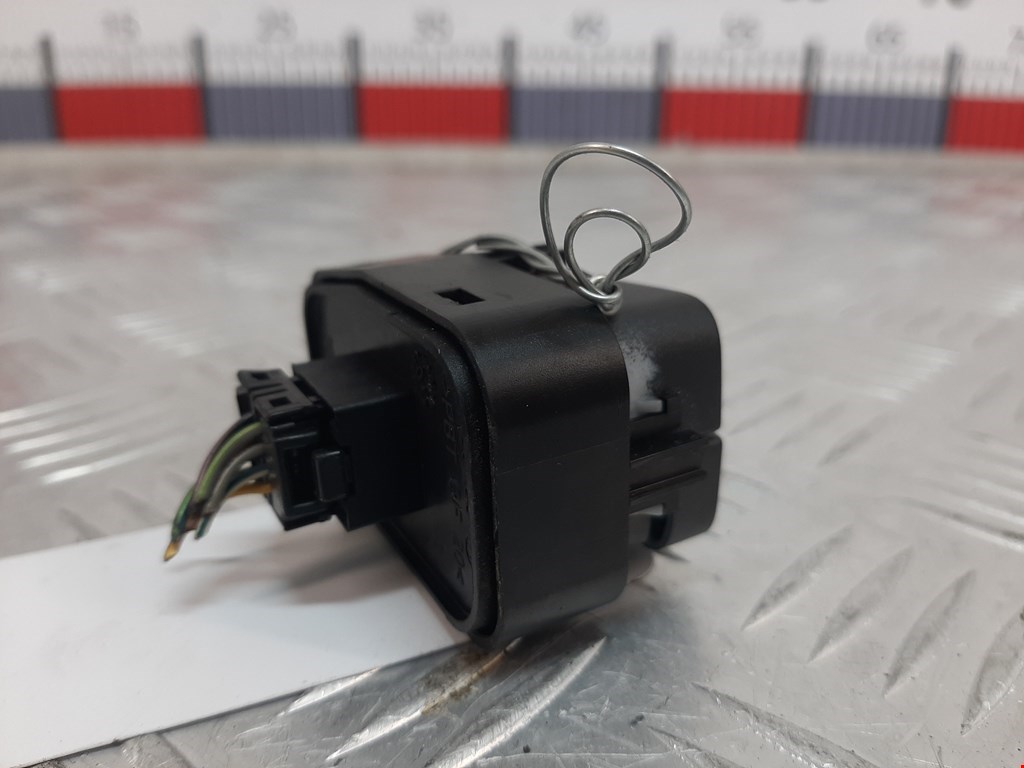 Кнопка центрального замка FIAT Croma 2005-2010