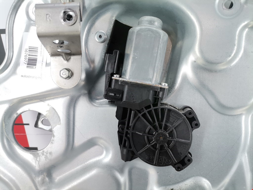 Стеклоподъемник передний правый NISSAN Qashqai J10 2006-2013
