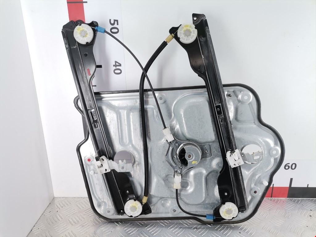 Стеклоподъемник передний правый NISSAN Qashqai J10 2006-2013