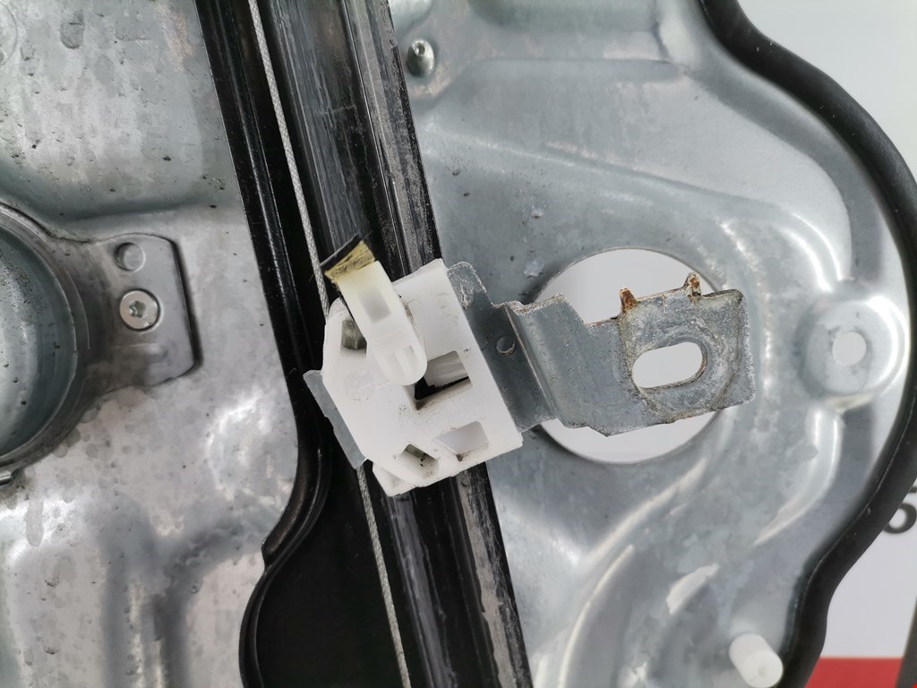 Стеклоподъемник передний правый NISSAN Qashqai J10 2006-2013