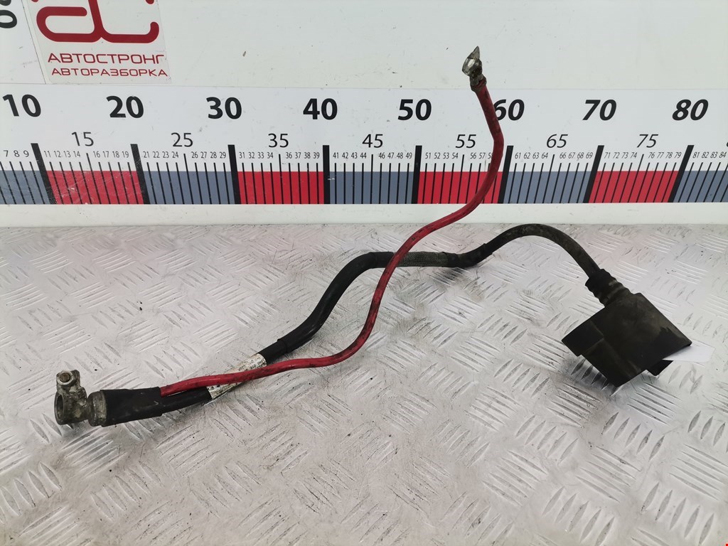 Клемма аккумулятора (плюс) + VOLKSWAGEN Touran 2003-2010